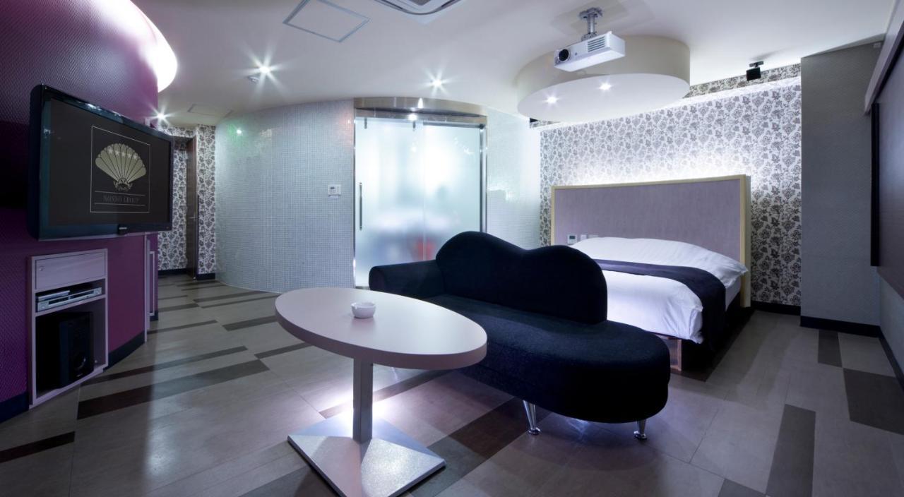 Hotel Glow Yokkaichi (Adults Only) Exterior photo